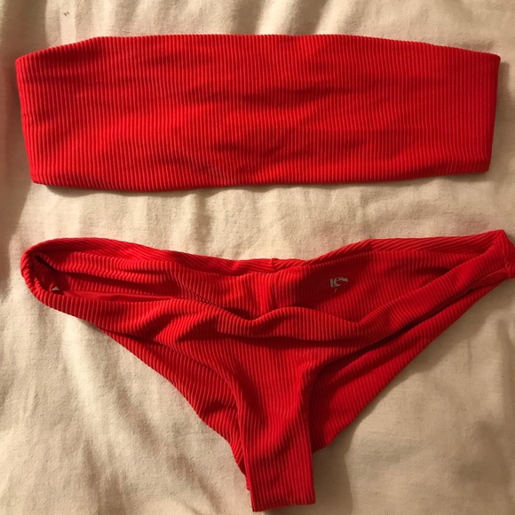 Frankie’s Bikini Entire Set - Picture 7 of 8